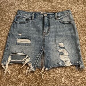Free People women’s distressed denim skirt with slit size 25
